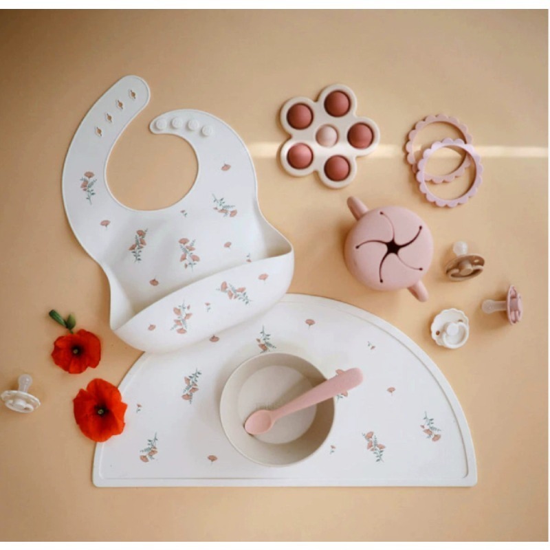 Abito carino bavaglino per l'a - Baby Food Oil recensione e prezzo